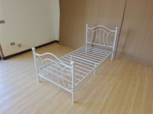Lit simple <span class=keywords><strong>en</strong></span> stock, prix bas, cadre de lit simple <span class=keywords><strong>en</strong></span> métal pour adultes - Product Image 3
