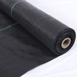 Membrana tejida PP de tamaño personalizado negro, cubierta de suelo de PE, rollo de alfombrilla de malezas, película <span class=keywords><strong>antihierba</strong></span> - Product Image 1