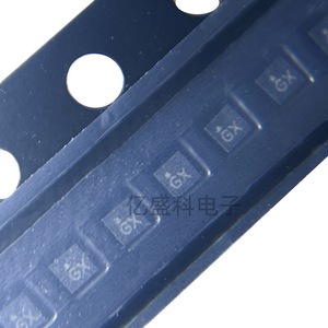 Régulateur Ldo Mic5504 1.8V 4Tdfn 300Ma, tension positive à sortie fixe pour la gestion de l'alimentation - Product Image 1