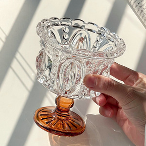 Ensemble de 5 verres à vin vintage de style français, embossés, taille standard, pour vin rouge et vin doux, verrerie pour occasions de mariage - Product Image 5