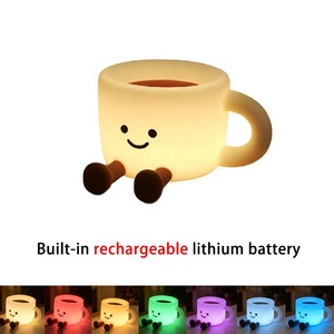 Lampe de nuit en silicone RGB à intensité variable en forme de tasse à café Mini Smile, cadeau de Noël pour enfants - Product Image 1