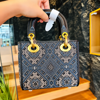 Sac à main matelassé en cuir véritable fait main de luxe léger 2026, sac fourre-tout carré rétro polyvalent pour femme avec poignée supérieure et bandoulière