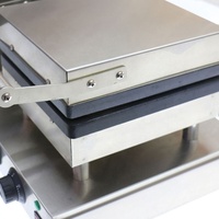 Mini gaufrier Fama Silver OEM avec plaques interchangeables, antiadhésives, en acier inoxydable, contrôle par application, surface froide