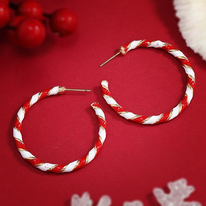 Boucles d'oreilles en spirale rouge et blanc pour femmes, design texturé, bijoux de mode pour les fêtes de Noël - Product Image 4