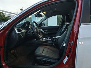 <span class=keywords><strong>BMW</strong></span> Serie 3 Usata del 2015, Berlina con Guida a Sinistra per Esportazione - Product Image 4