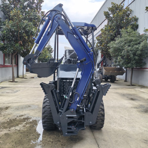 Chargeur rétrocaveuse économique à quatre roues motrices pour l'aménagement paysager et agricole Chargeur occupé à deux extrémités - Product Image 4