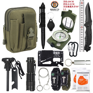 Kit de survie multifonctionnel, ensemble d'outils 16x12x5cm, kit d'urgence compact pour le camping et les voyages - Product Image 1