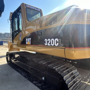Excavatrice mécanique Caterpillar 320CL d'occasion, 20 tonnes, moteur, pompe à engrenages, modèle 2024, puissance 103 kW, pour les interventions d'urgence en cas de crue et la construction de routes - Product Image 1
