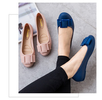 Nouvelles Chaussures Plates Femme Tendance 2024 pour l'Été : Légères, Souples et Polyvalentes pour la Plage, le Bord de Mer et les Fêtes