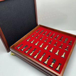 Set di <span class=keywords><strong>Scacchi</strong></span> di Lusso in Stile Europeo di Alta Gamma <span class=keywords><strong>con</strong></span> Pezzi in Metallo Abbinati Adatto per Giochi di Famiglia e Regali - Product Image 4