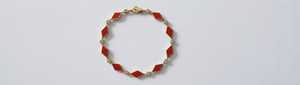 Pulsera de Diamantes con Esmalte Radiante en Oro de 14 Quilates - Product Image 3