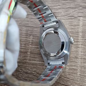 OEM ODM Boîtier en acier inoxydable de 39 mm avec verre saphir Accessoires de montre compatibles avec le mouvement 8215/2813 Outils de montre-bracelet Pièces - Product Image 3