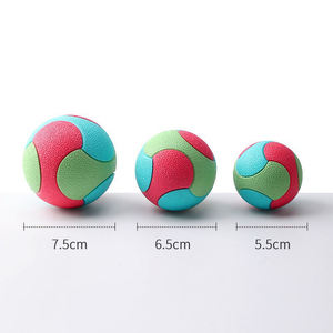 Jouet pour animaux de compagnie résistant aux morsures en TPR écologique, moderne, pour chiens de taille moyenne et grande, pour moudre les dents, boule rebondissante à mâcher - Product Image 4