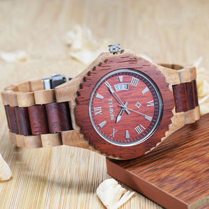 Soldes Bewell Montre en bois artisanale pour homme Montre à quartz Cadeau Montre personnalisée avec logo Montre en bois la moins chère pour homme - Product Image 5