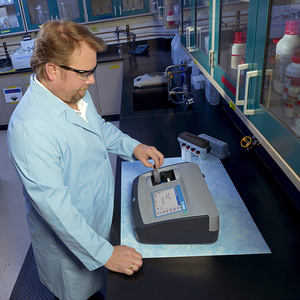 Turbidímetro HACH TL2350 con Lámpara, Analizador de Turbidez de Laboratorio Compatible con EPA 180.1, 0-10000 NTU, 0C~40C - Product Image 3