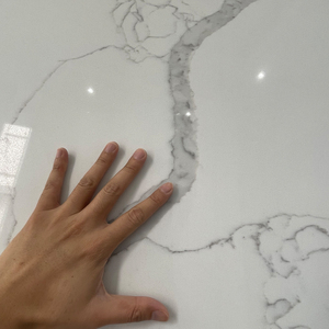 TMZ การออกแบบใหม่ Calacatta ซีรี่ส์ควอตซ์ประดิษฐ์สีขาวตัดเป็นขนาดเคาน์เตอร์ควอตซ์สําหรับการตกแต่งภายใน - Product Image 6