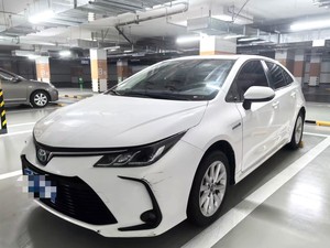 Auto usata a basso prezzo con guida a sinistra, Toyota Corolla 1.8L ibrida automatica del 2019, versione Elite. - Product Image 2
