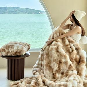 Manta de piel de conejo gruesa de lujo para camas de <span class=keywords><strong>invierno</strong></span>, funda de sofá de oficina para siesta de terciopelo Coral - Product Image 2