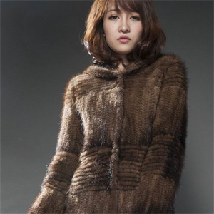 <span class=keywords><strong>Cappotto</strong></span> Lungo in Vera Pelliccia <span class=keywords><strong>di</strong></span> <span class=keywords><strong>Visone</strong></span> Lavorata a Maglia <span class=keywords><strong>con</strong></span> <span class=keywords><strong>Cappuccio</strong></span> per Donna - Product Image 5