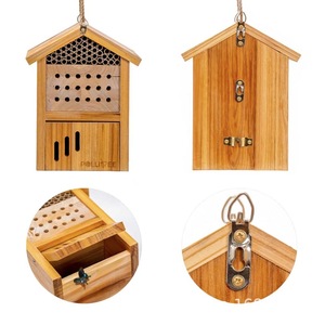 Casa de insectos colgante de madera para exteriores, decoración de jardín de 10-14 pulgadas para control de plagas y observación - Product Image 4