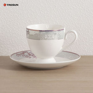 Vente directe d'usine du fabricant : Service de thé en porcelaine fine de 17 pièces avec motifs dorés, vaisselle en céramique - Product Image 4