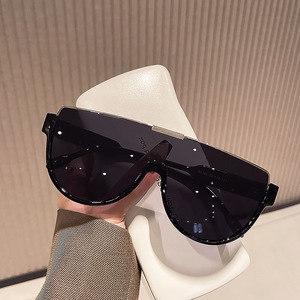 Lunettes <span class=keywords><strong>de</strong></span> <span class=keywords><strong>soleil</strong></span> tendance pour adultes, monture large monobloc, verres UV400, pour femmes à visage large (effet amincissant), marron, style street style, pour hommes, très tendance - Product Image 3