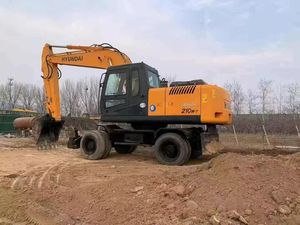 Excavadora de ruedas Hyundai 210W-7 usada, Modelo 2020, motor Cummins, maquinaria de movimiento de tierras, construcción agrícola - Product Image 4