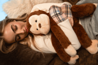 Peluche singe chauffable au micro-ondes