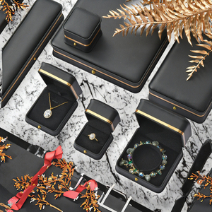 Boîte à bijoux de luxe en cuir PU noir avec garniture dorée, fermoir métallique, pour collier, bracelet, coffret cadeau, emballage personnalisé pour bijoux avec logo - Product Image 3