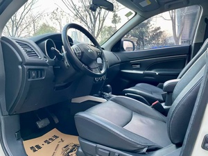 Mitsubishi ASX 2.0 CVT 4WD Edición Premium 2013, Automático, Usado, en Stock, Envío Rápido - Product Image 4