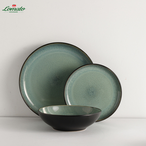 ชุดอาหารเคลือบสีหลากหลายแบบทำมือในเตาเผา เหมาะสำหรับงานเลี้ยงสังสรรค์ในวันหยุดและงานสังสรรค์ที่อบอุ่น - Product Image 5