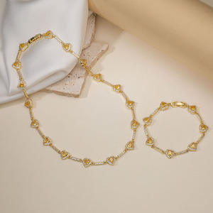Bracciali di Lusso con Zirconi a Forma di Cuore per Donne, Gioielli di Alta Gamma - Product Image 2