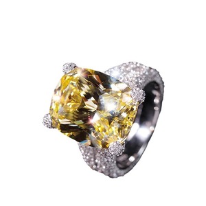 Anillo de Cóctel para Mujer Q903, Corte Esmeralda, Circonita Cúbica Creada en Laboratorio, Engaste de Garras, Anillos de Compromiso de Moda - Product Image 5