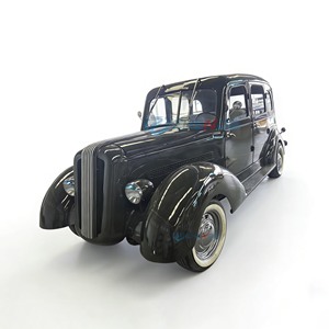 Coche Eléctrico Clásico Verde de Turismo, Vehículo Eléctrico Clásico Vintage, Transporte Especial - Product Image 1