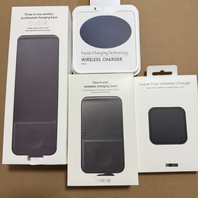 For S23/S24/S25/S26 3 in 1 PD 20W Wireless Charging Station for Phone and Watch
