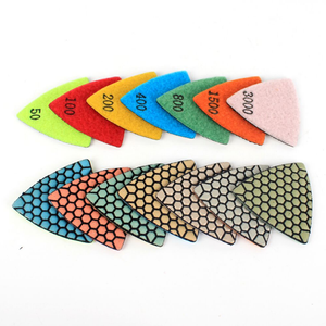 Tamponi Diamantati Triangolari Raizi per Lucidatura Angoli in Calcestruzzo - Product Image 1