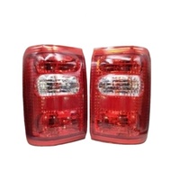 Autres accessoires d'éclairage de voiture Combinaison de feux arrière gauche droite Lampes halogènes au xénon.