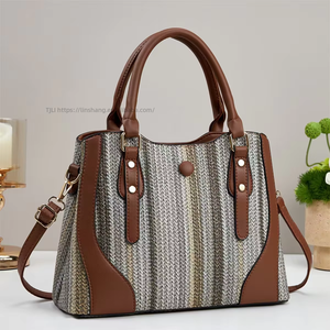New Wholesale Fashion PU Leather <b>Ladies</b> Shoulder Bags Luxury Designer Women's Handbags With a <b>Wallet</b> - Product Image 3