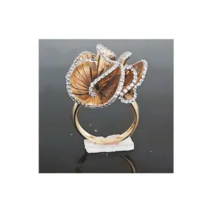 Top Quality Design fiore rotondo taglio brillante laboratorio cresciuto anello di diamanti con 14K 18K anello in oro per fidanzamento e occasione di nozze