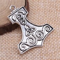 Charme Marteau de Thor Mjolnir 40x34mm en Alliage de Zinc Argent Vieilli avec Nœud Spirale Triquetra pour Costume de Cosplay Viking
