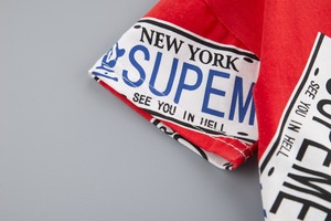 เสื้อผ้าเด็กคุณภาพสูงสไตล์ใหม่ขายส่ง ชุดเสื้อยืดแนวสตรีทและกางเกงยีนส์เด็ก - Product Image 3