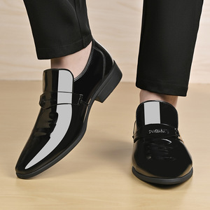 Mocassins pour hommes en cuir verni blanc, à bout pointu, respirants, chaussures de mariage, semelle extérieure en caoutchouc, doublure en microfibre - Product Image 3