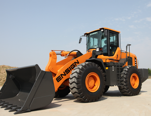 Anti-slip <b>steps</b> ensure operator safety Strong frame resists deformation and impact Wide application in construction and farms - Product Image 4