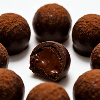 Chocolat noir solide à base de fèves de cacao pur à 52 %