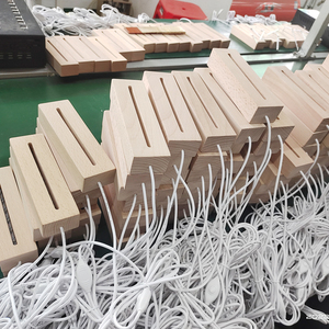 Bảng Thông Báo <span class=keywords><strong>Led</strong></span> Acrylic Mini Phát Sáng Đế Trắng Xóa Được Chất Lượng Cao Đế Gỗ Vuông <span class=keywords><strong>Led</strong></span> Cho Bảng Đèn Acrylic - Product Image 5