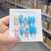 Faux ongles en acrylique faits main, forme amande, motif floral 3D, style français, pour professionnels, vente en gros, directement de l'usine