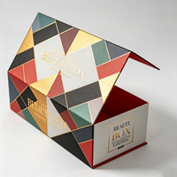 Boîte cadeau pliable en carton rigide mat de luxe avec logo personnalisé, couleur bordeaux, fermeture magnétique, vide