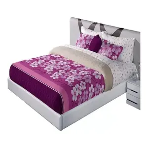 Manta Bertha Negra con Ribete Dorado, Diseño Moderno Rectangular, para Adultos, para Todas las Estaciones, Tejida en Piel de Oveja - Product Image 5