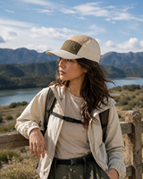 Casquette de camping 5 panneaux en nylon à blocs de couleur personnalisés avec tissu à séchage rapide pour les aventures en plein air