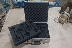 ถาดโฟม EVA PE ตัดด้วยเครื่อง CNC ขั้นสูง สำหรับใส่เครื่องมือช่างที่มีความแม่นยำสูงและกล่องบรรจุภัณฑ์กันกระแทกสำหรับอุปกรณ์อิเล็กทรอนิกส์ - Product Image 5